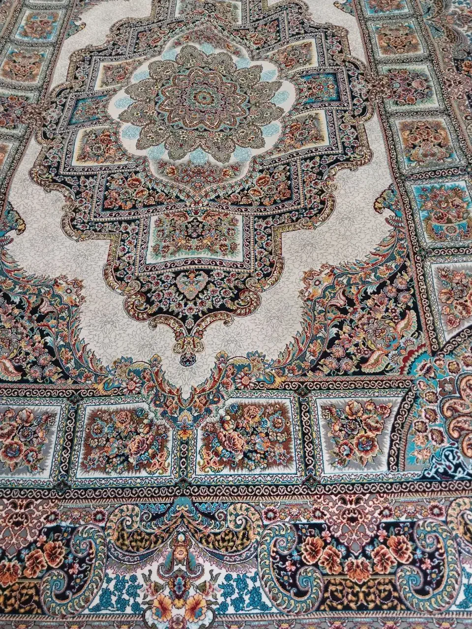 ۲تخته فرش ۹متری حوص نقره|فرش|قم, زاد|دیوار