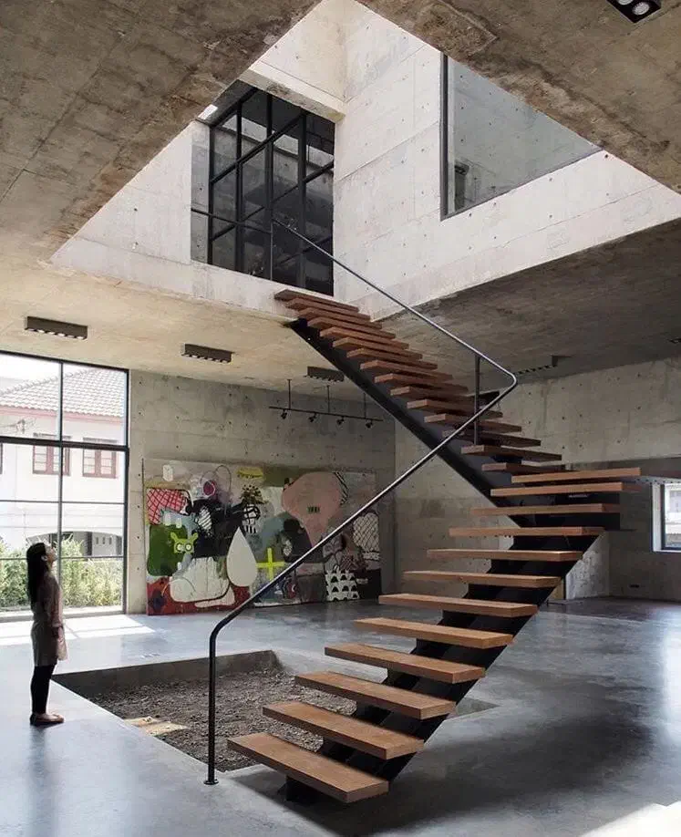 مرکز تخصصی انواع پله های فلزی مدرن ساختمانی|حراج|کیلان, |دیوار