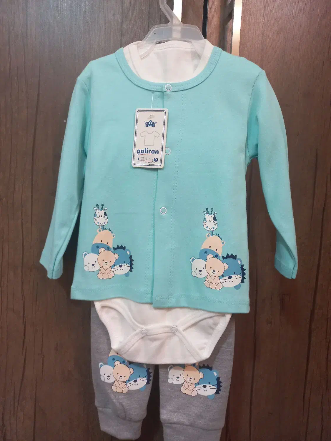 لباس پسرانه نو|کفش و لباس بچه|شاهین‌شهر, فردوسی|دیوار