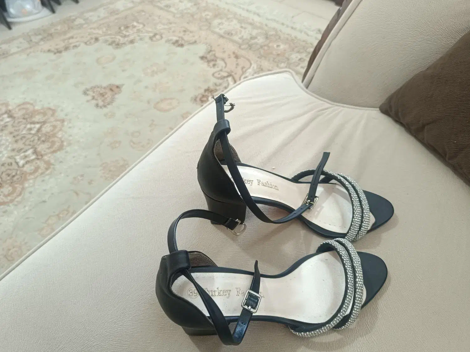 کفش مجلسی|کیف، کفش، کمربند|لاهیجان, کوی خزر|دیوار