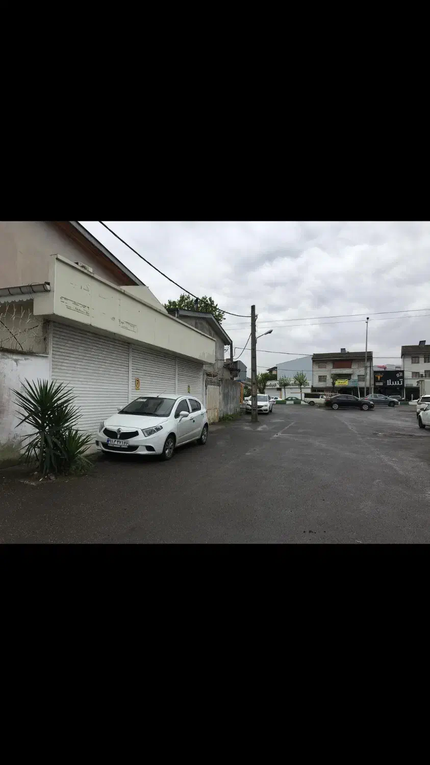 مغازه ۷۰ متری با دو درب و محوطه باز با درب مستقل|اجارهٔ مغازه و غرفه|رشت, کوی امام رضا|دیوار