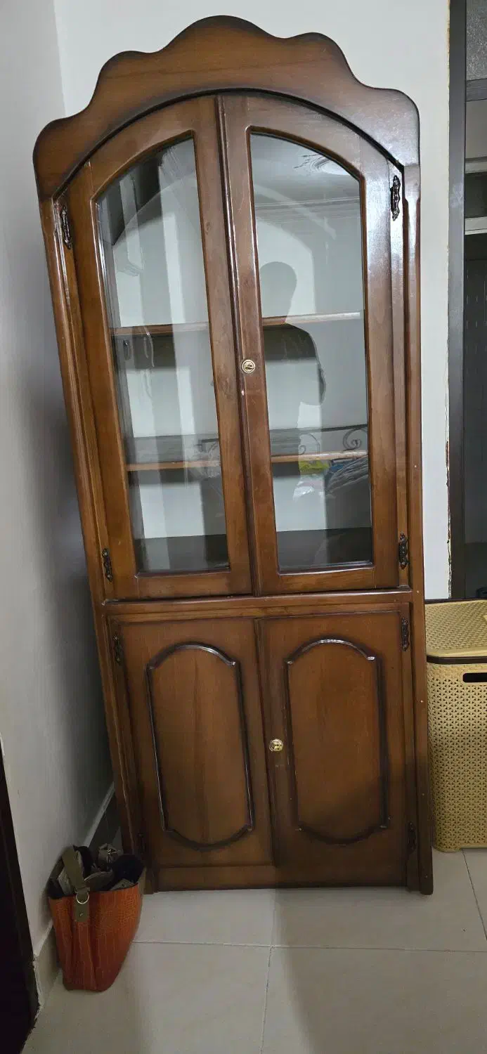 بوفه‌تمام چوپ سالم در حدنو و بدون کوچیکترین‌شکستگی|بوفه، ویترین، کنسول|ارومیه, |دیوار