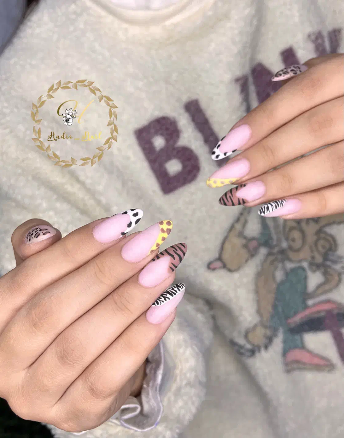 کاشت ناخن|خدمات آرایشگری و زیبایی|رشت, جهاد|دیوار