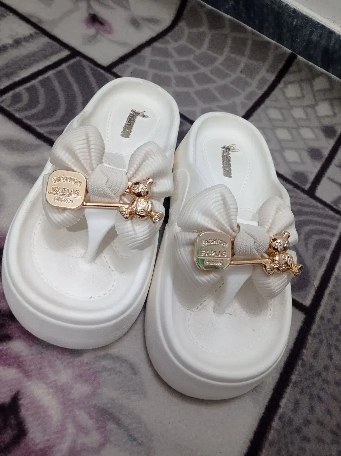 دمپایی|کیف، کفش، کمربند|اراک, |دیوار