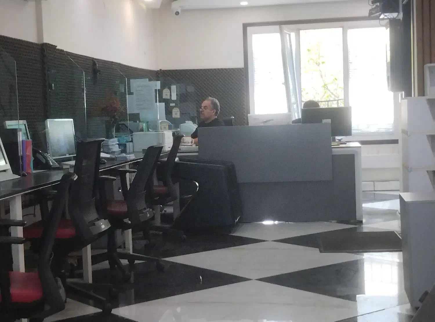 باشرکت خدمات نظافتی پرسپولیس همیشه شاداب باشید|خدمات نظافت|تهران, امام حسین|دیوار