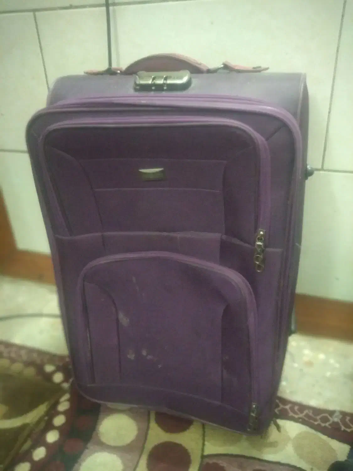 کیف مسافرتی بزرگ|کیف، کفش، کمربند|کرمان, |دیوار