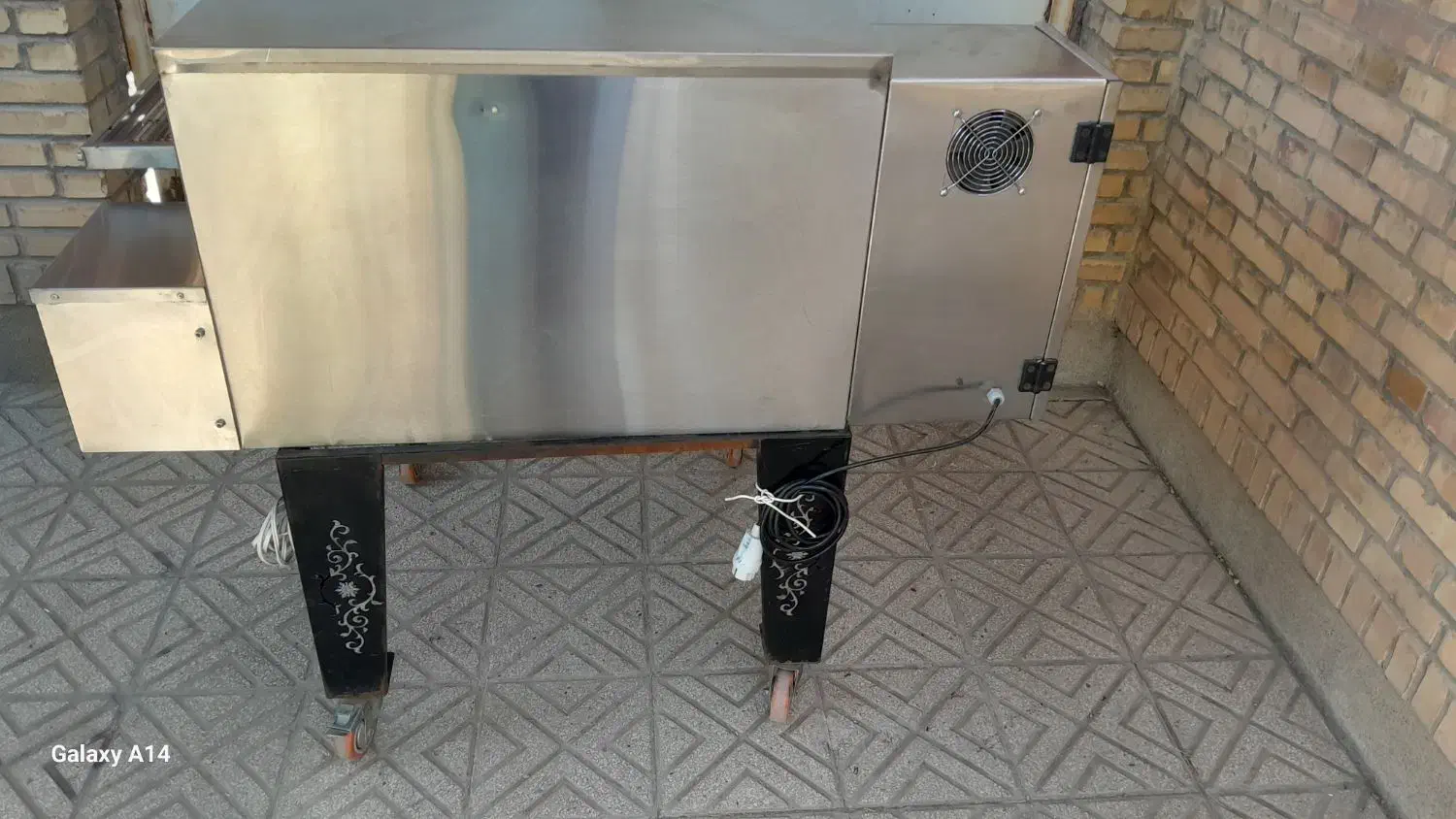 فردهن ۵۰ مارک اون|فروشگاه و مغازه|مشهد, بلال|دیوار