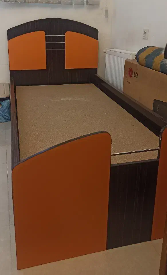 تخت یک نفره|تخت و سرویس خواب|شیراز, وحدت|دیوار