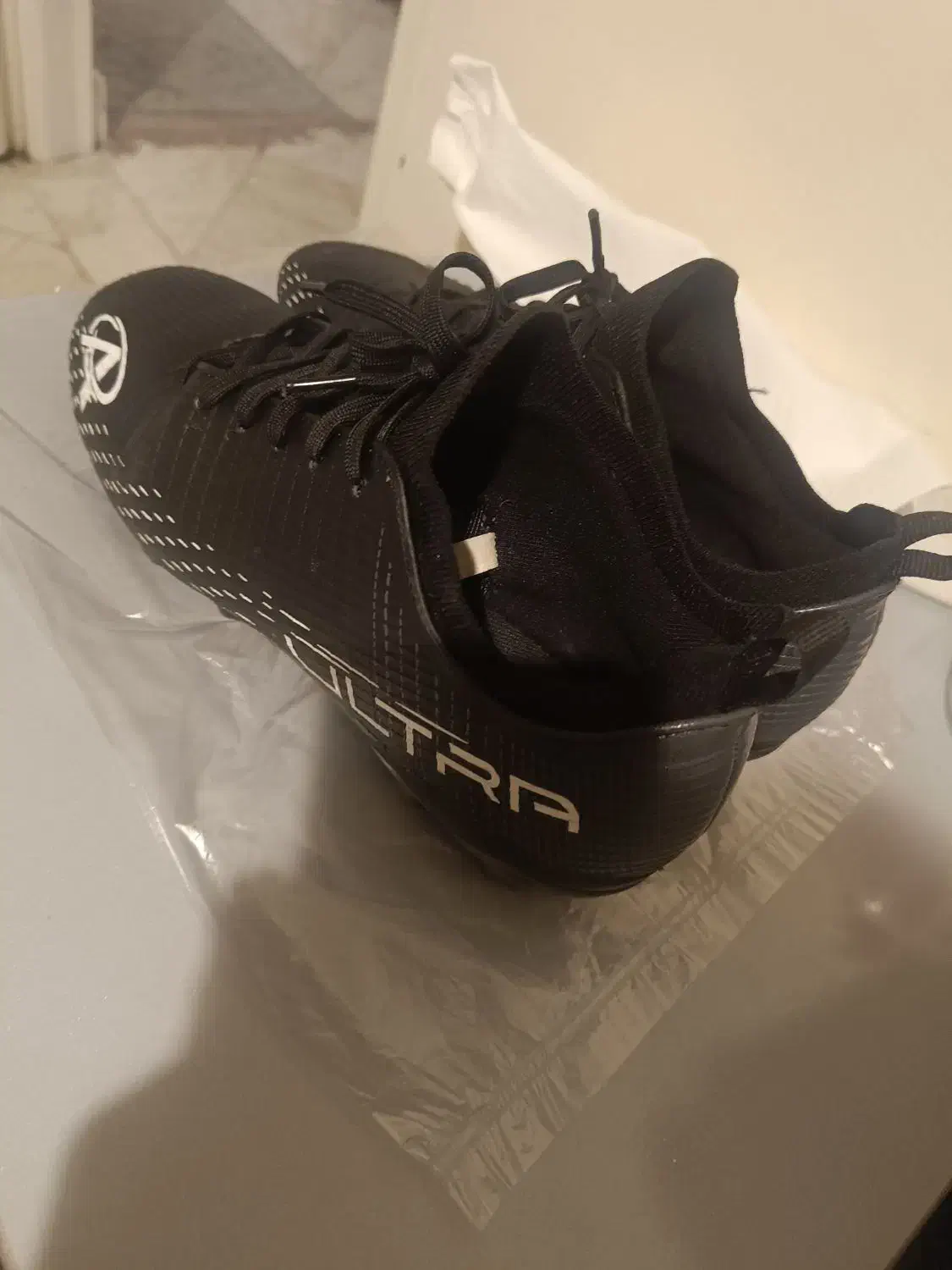 کفش فوتبال پوما فیوچر|تجهیزات ورزشی|تهران, کوی بیمه|دیوار