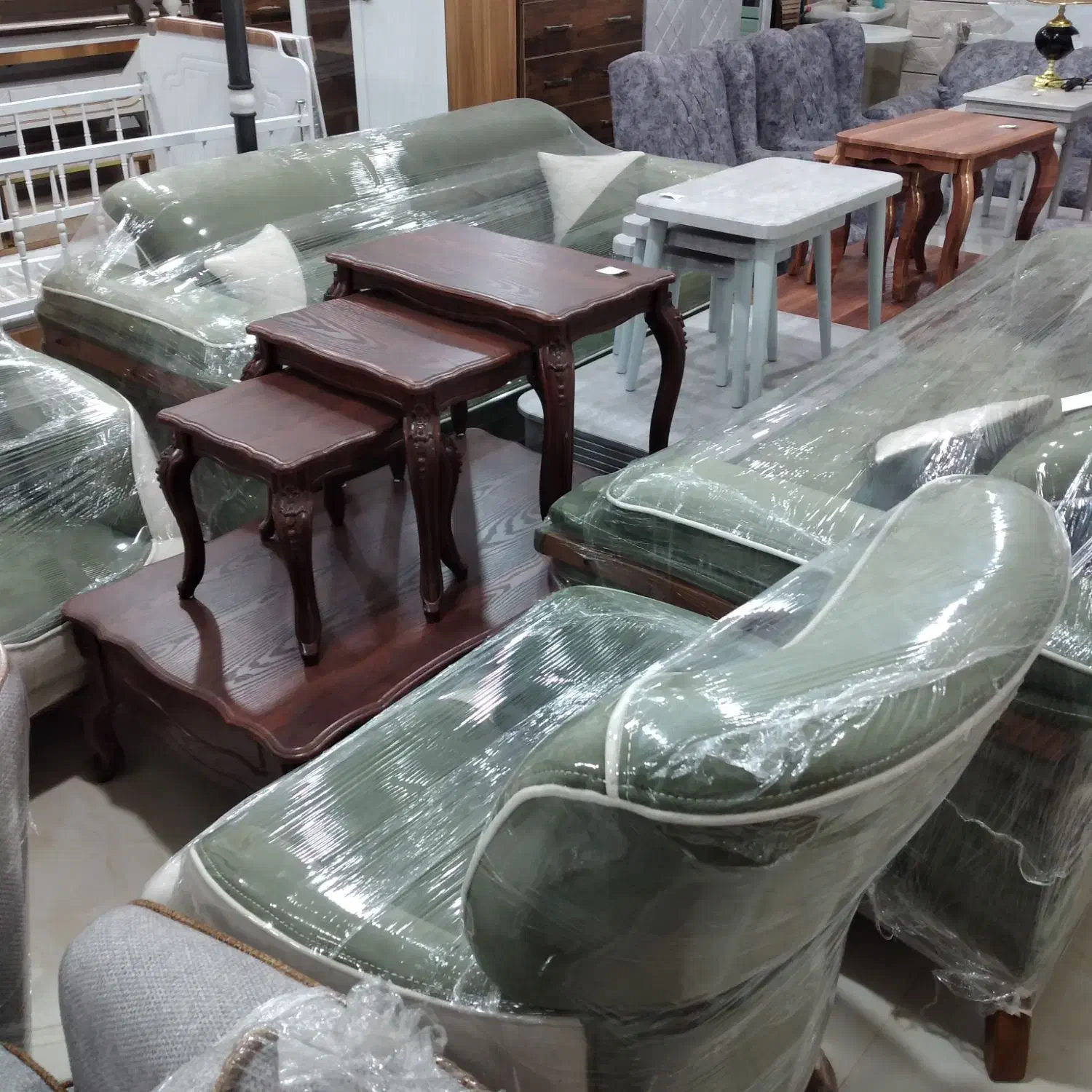 فروش مبل راحتی تولیدی با قیمت استثنایی|مبلمان خانگی و میز عسلی|آبسرد, |دیوار