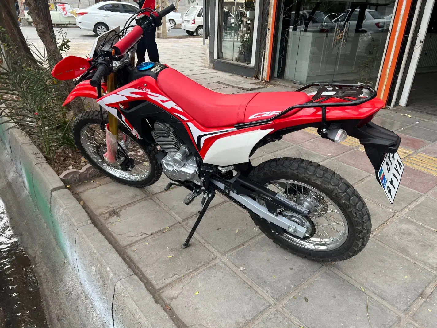 تریل توسن باسل ۲۵۰|موتورسیکلت|ساوه, |دیوار