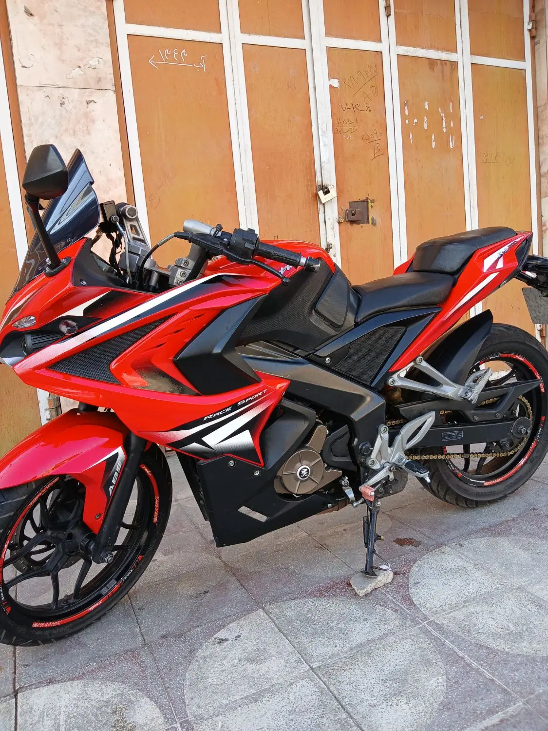 rs 200|موتورسیکلت|شیراز, شهرک گلها|دیوار