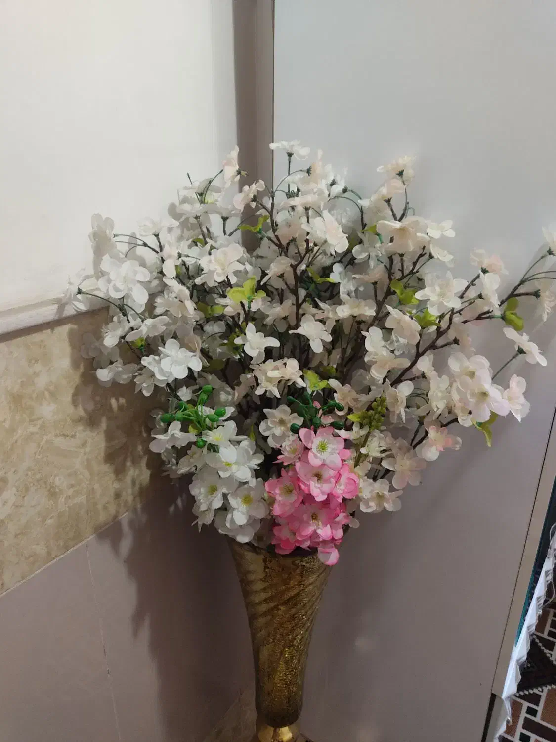 گل و گلدان مصنوعی|گل مصنوعی|قم, علی آباد سعدگان|دیوار