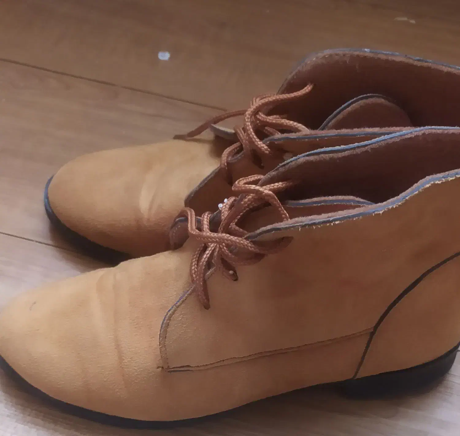 بوت وچکمه|کفش و لباس بچه|بروجرد, |دیوار