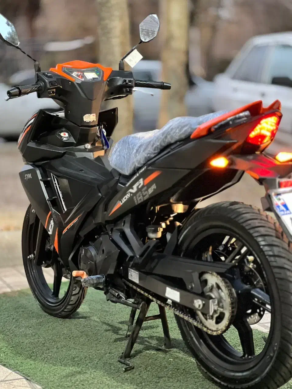 لاکی۱۸۵|موتورسیکلت|تهران, علم و صنعت|دیوار