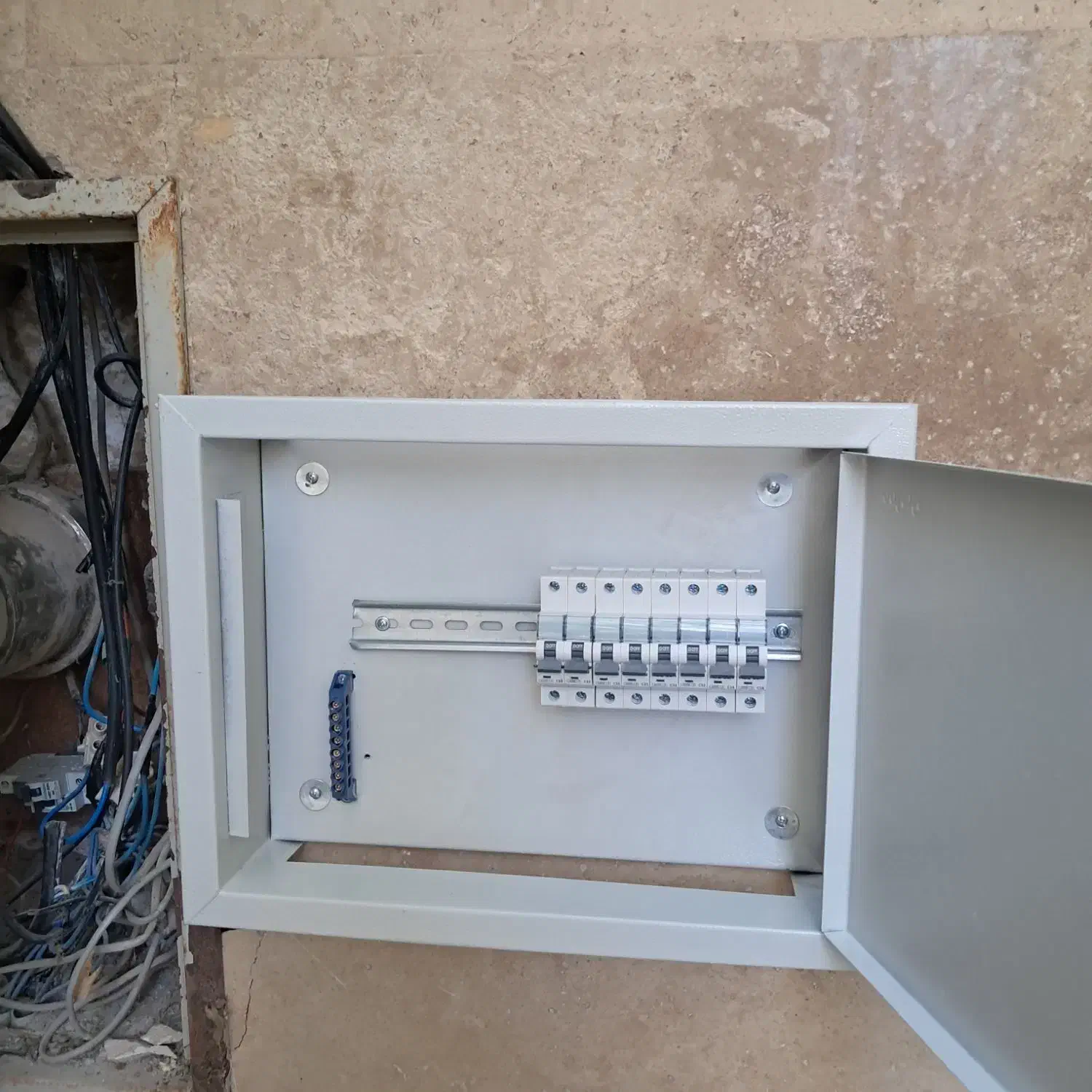 برقکاری ساختمان و صنعتی کرج و فردیس نازلترین قیمت|خدمات پیشه و مهارت|فردیس, فردیس|دیوار