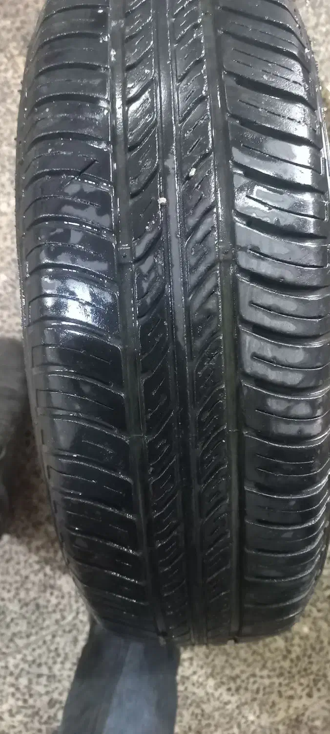 لاستیک ایران تایر ۴۰ درصد|قطعات یدکی و لوازم جانبی|اصفهان, ارداجی|دیوار