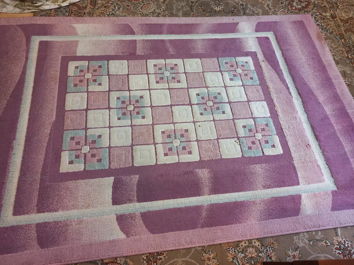 فرش ماشینی گل برجسته چهار متری 550000تومان|فرش|کلارآباد, |دیوار