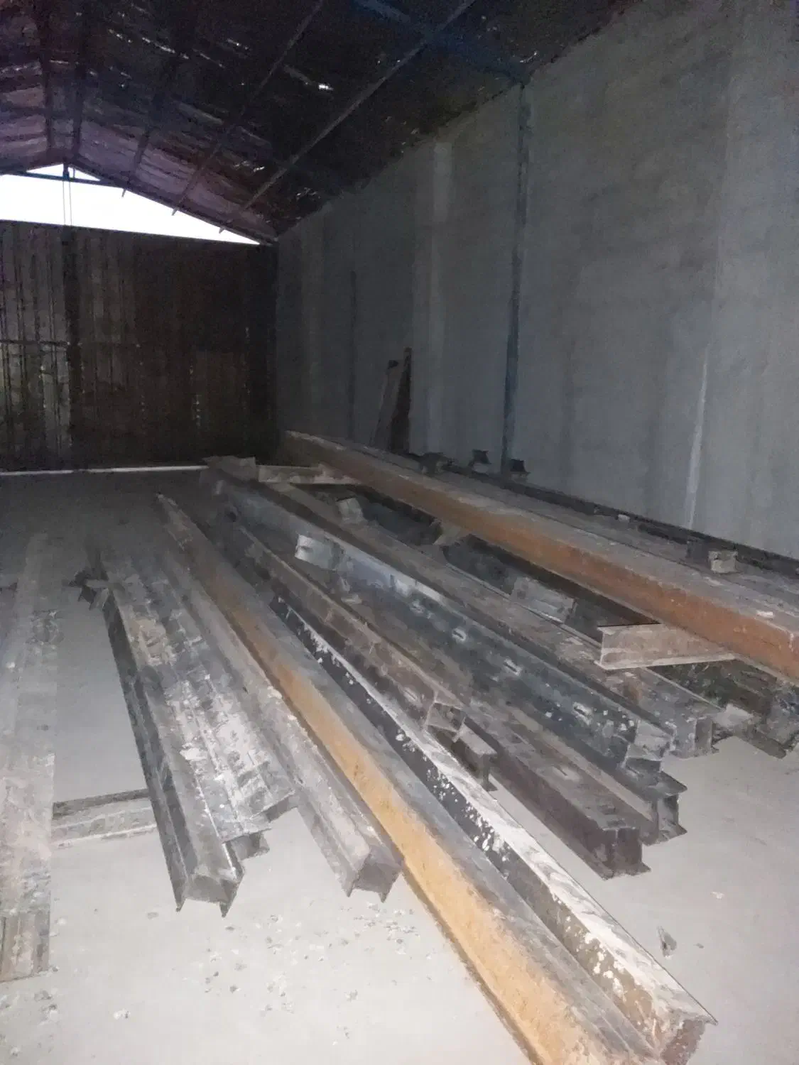 تیرآهن|مصالح و تجهیزات ساختمان|خمینی‌شهر, |دیوار