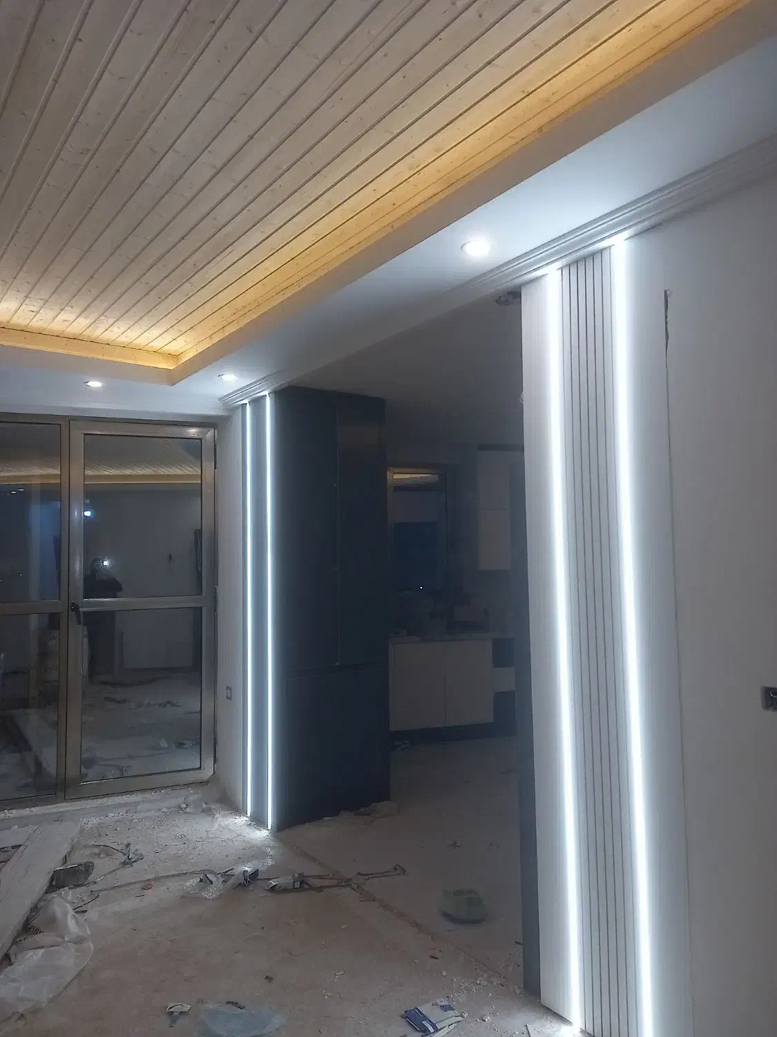 سیم کشی ساختمان|خدمات پیشه و مهارت|مراغه, |دیوار