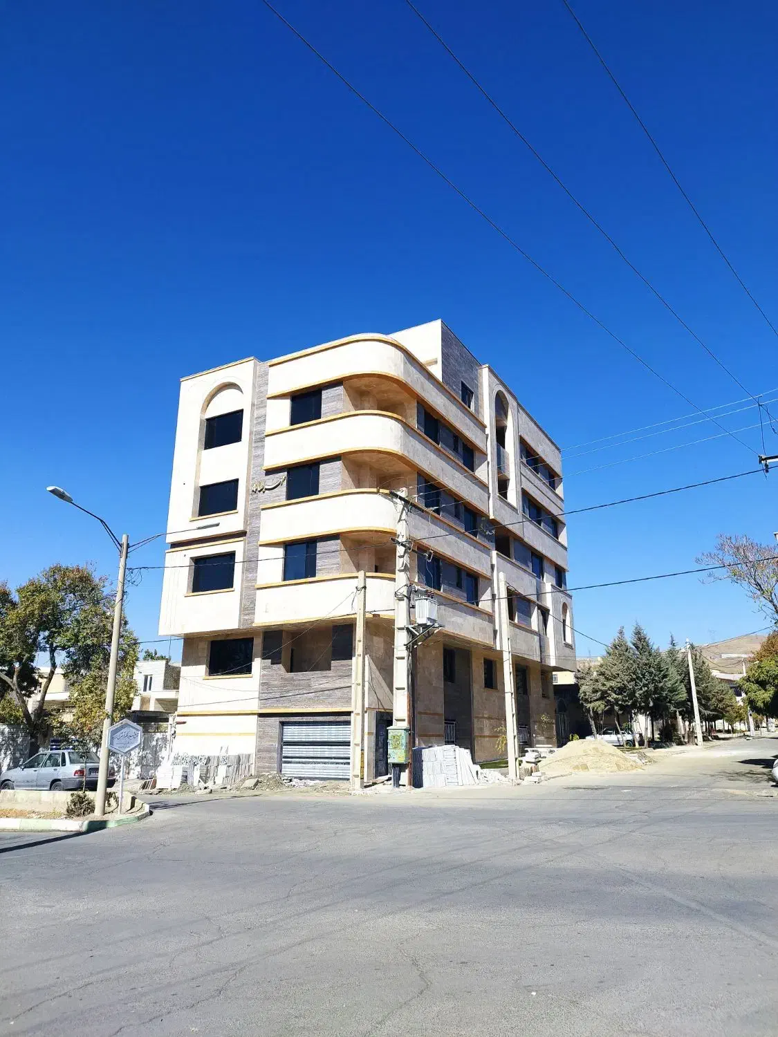 ۱۳۳متر/۳خواب/کلید نخورده/به قیمت رسیده|فروش آپارتمان|الیگودرز, |دیوار