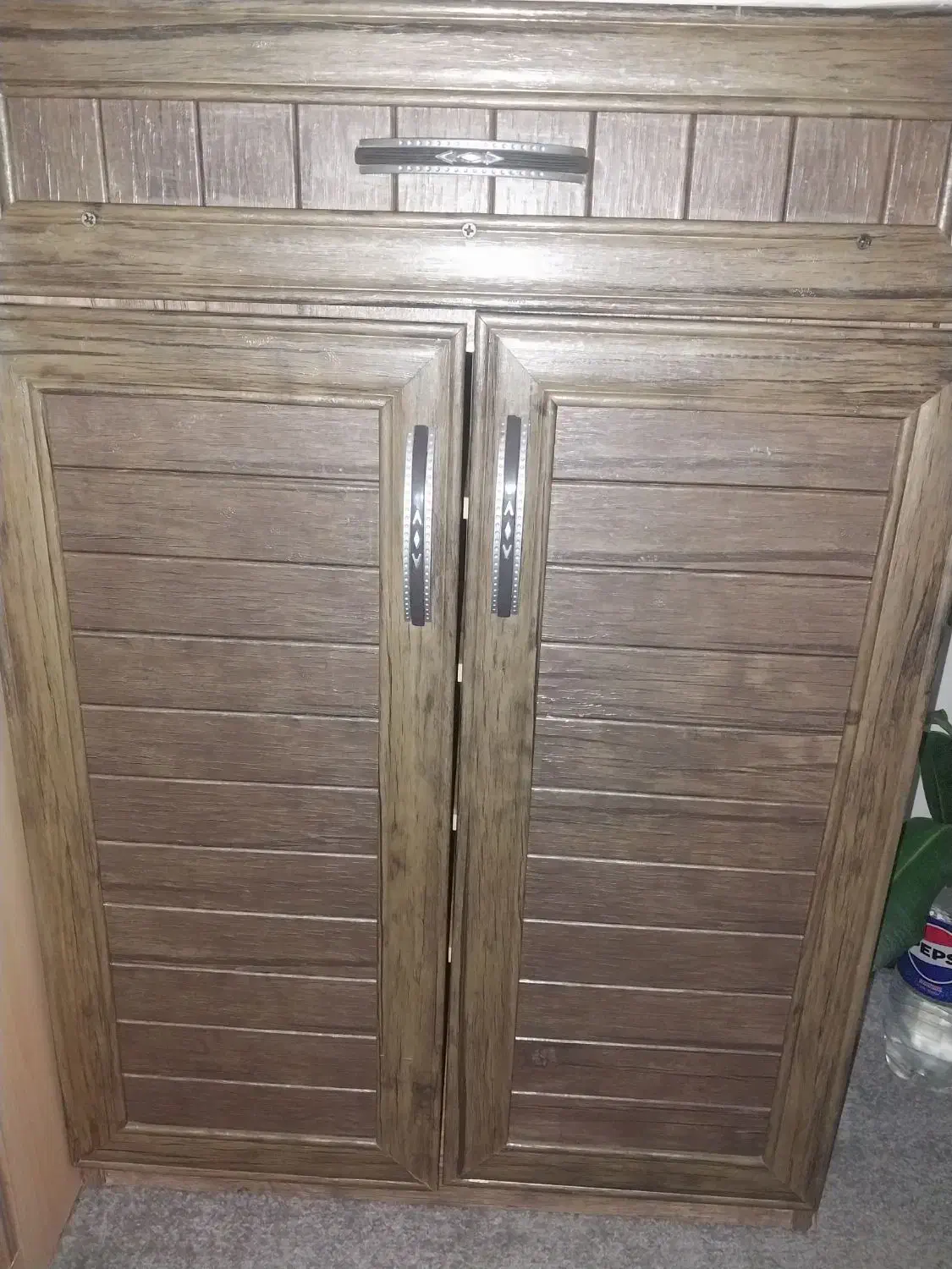 جاکفشی|جاکفشی، کمد، دراور|چناران, |دیوار