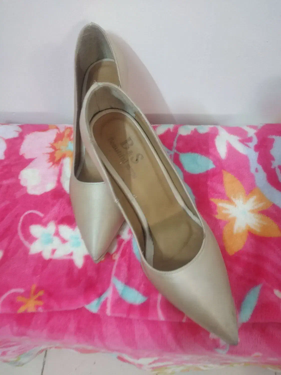 کفش و صندل مجلسی بفروش میرسد|کیف، کفش، کمربند|پردیس, فاز ۳|دیوار