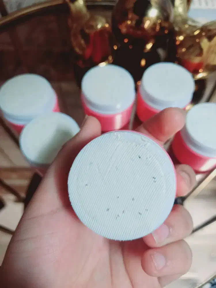 کرم امارتی القمر|آرایشی، بهداشتی، درمانی|سراوان, |دیوار