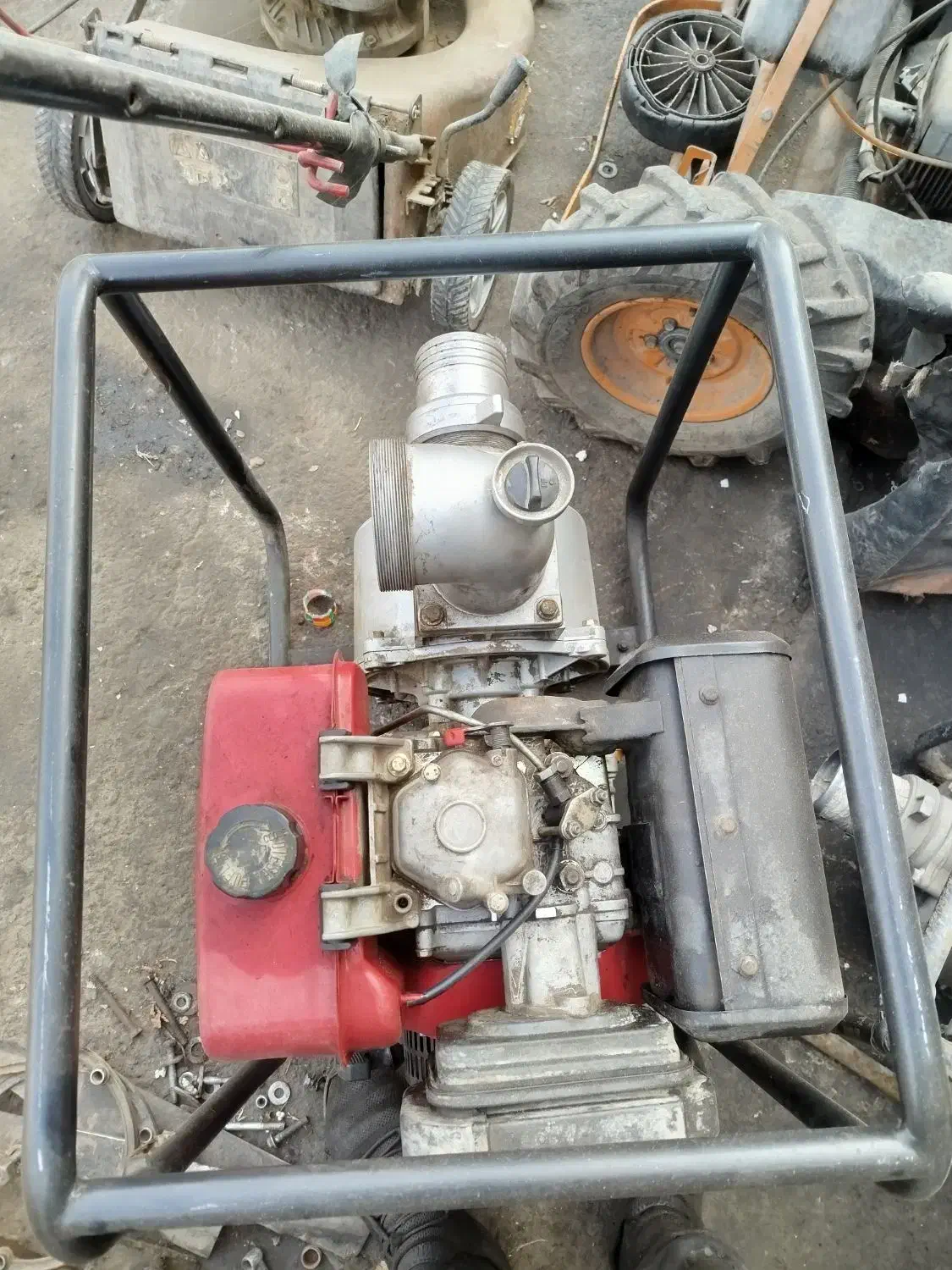 موتور آب دیزل 4 اینچ در حد نو سالم|ماشینآلات صنعتی|تهران, شهید رجایی|دیوار