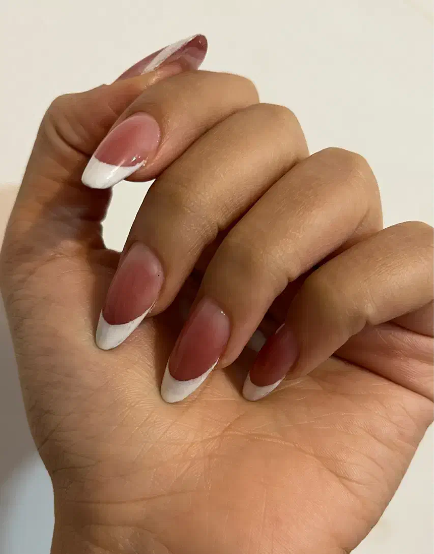 کاشت ناخن|خدمات آرایشگری و زیبایی|محمدشهر, محمدشهر|دیوار