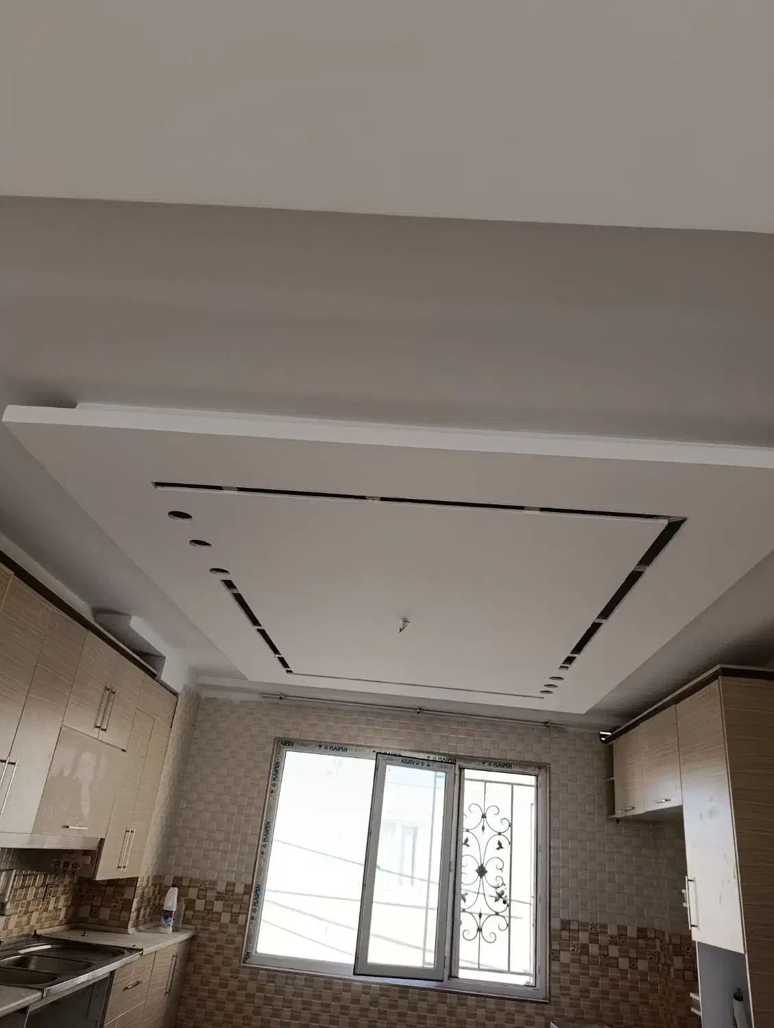 اجرای تخصصی کناف پارکت اذران کاغذ دیواری ترموال|خدمات پیشه و مهارت|ابهر, |دیوار