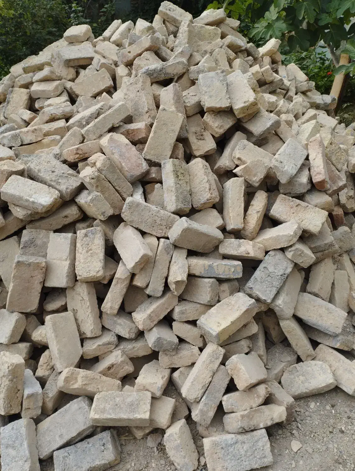 خرید و فروش آجر گری دست دوم|مصالح و تجهیزات ساختمان|گرگان, |دیوار