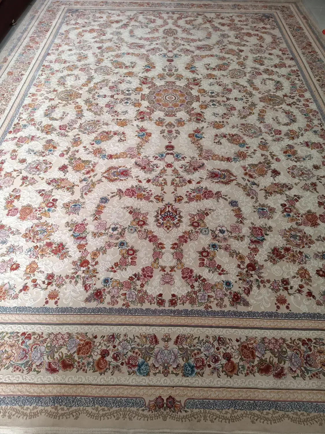 فرش یک تخته محتشم کاشان ۱۲۰۰شانه|فرش|مشهد, حضرت حجت|دیوار