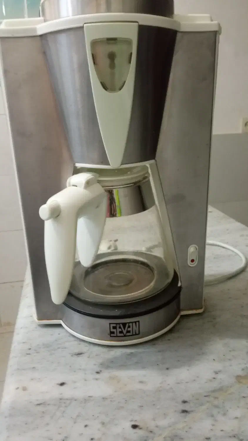 یک عدد قهوه جوش سالم تضمینی|قوری، کتری، قهوهساز دستی|بیرجند, |دیوار