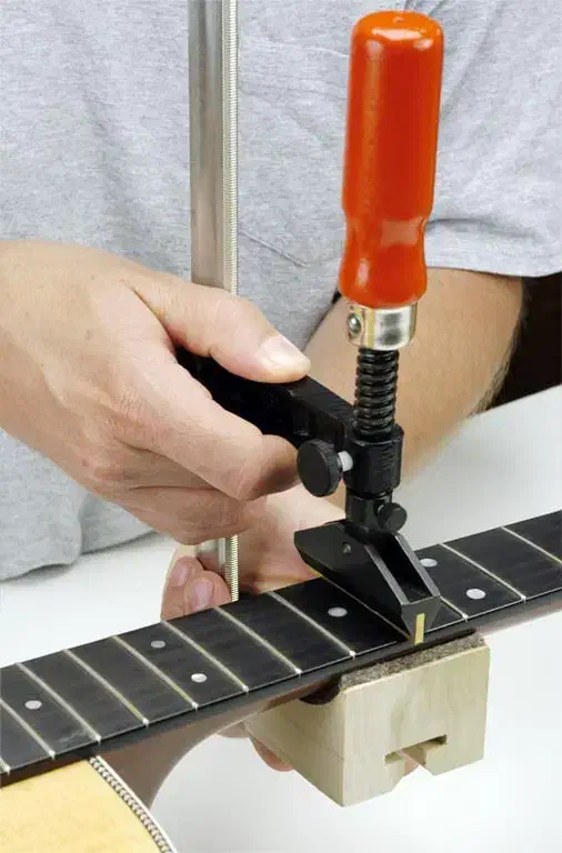 گیتار تعمیر و سرویس تابگیری دسته ضمانت کتبی|گیتار، بیس، امپلیفایر|تالش, هشتپر|دیوار