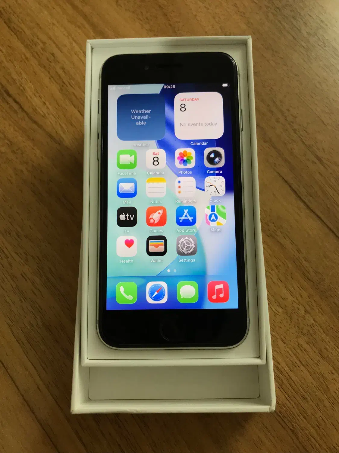 iPhone SE 2020|موبایل|مشهد, رضاشهر|دیوار