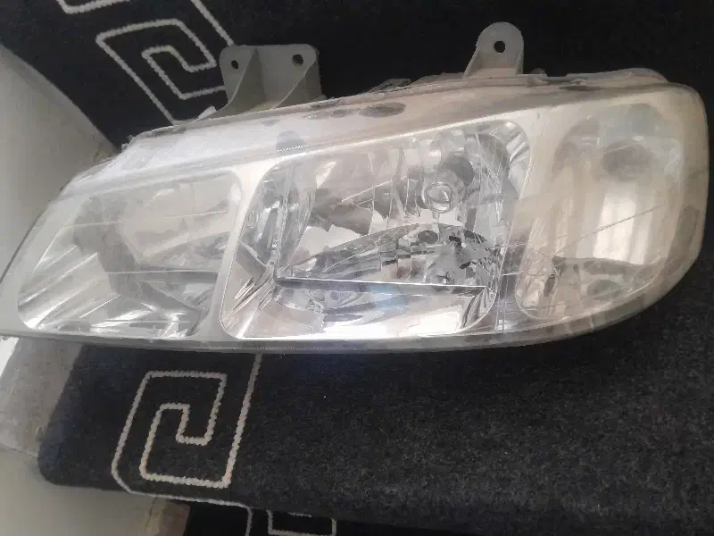 چراغ جلو پارس(چپ)|قطعات یدکی و لوازم جانبی|قم, باغ شازده|دیوار