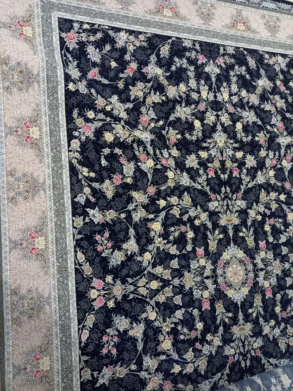 فرش تافته ۱۵۰۰ شانه ۱۲متری|فرش|چهارباغ, |دیوار