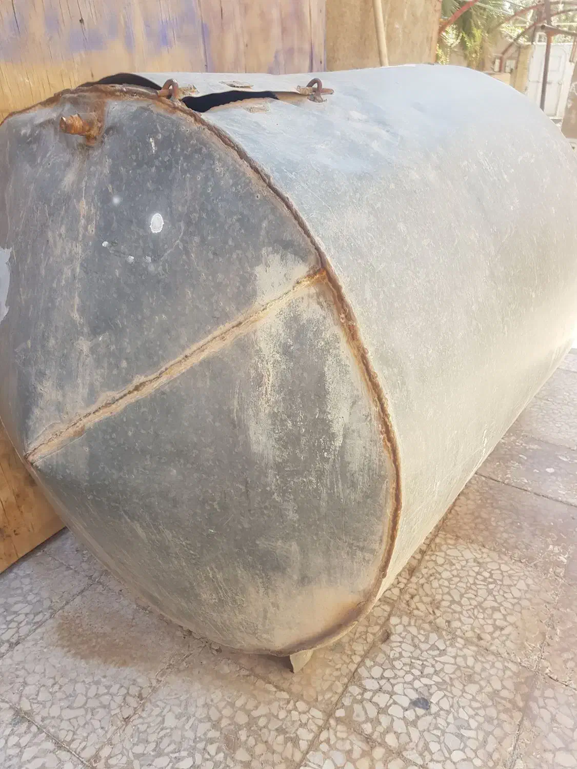 بشکه ۷۰۰ لیتری سالم|مصالح و تجهیزات ساختمان|بم, |دیوار