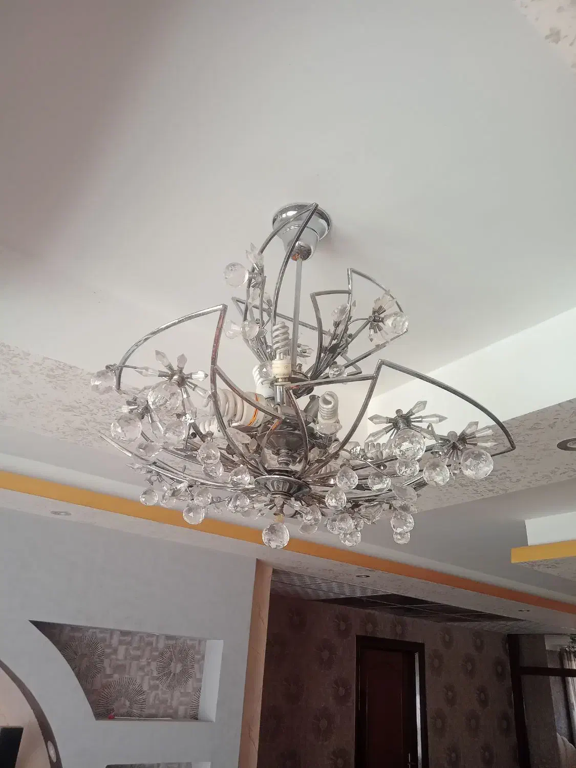 لوستر فلزی استیل چهار شاخه کریستالی|لوستر و چراغ آویز|خوی, |دیوار
