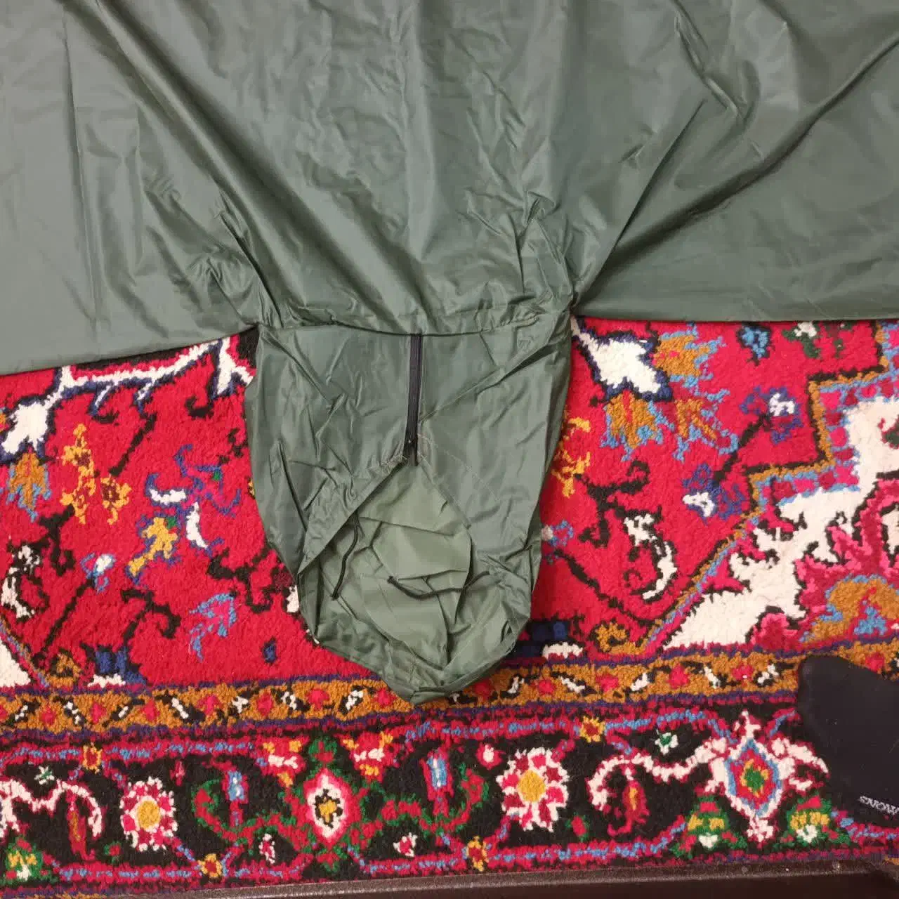 پانچو یا بارانی|لباس|تبریز, |دیوار