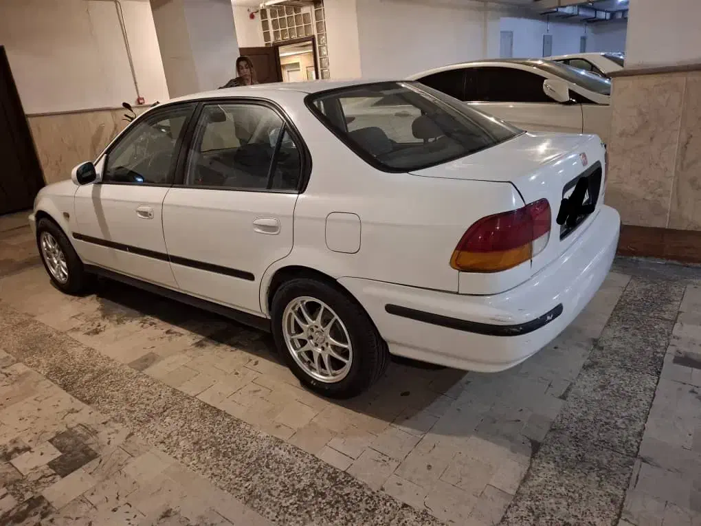 هوندا سیویک مدل  1998/بی رنگ /86تارکار/کلکسیونی|خودرو سواری و وانت|تهران, کوی بیمه|دیوار