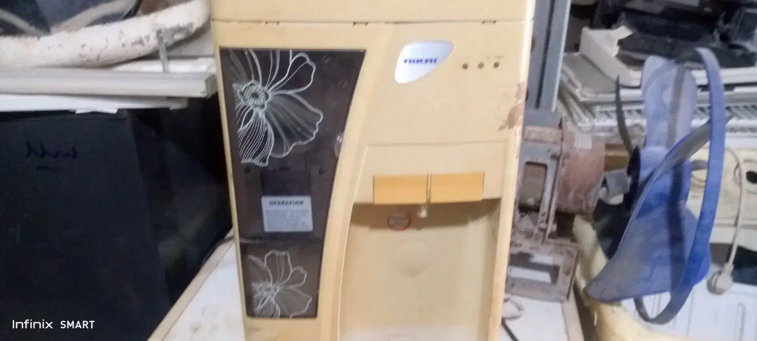 فروش لباسشویی و آب سردکن|ماشین لباسشویی و خشک‌کن لباس|چابهار, |دیوار