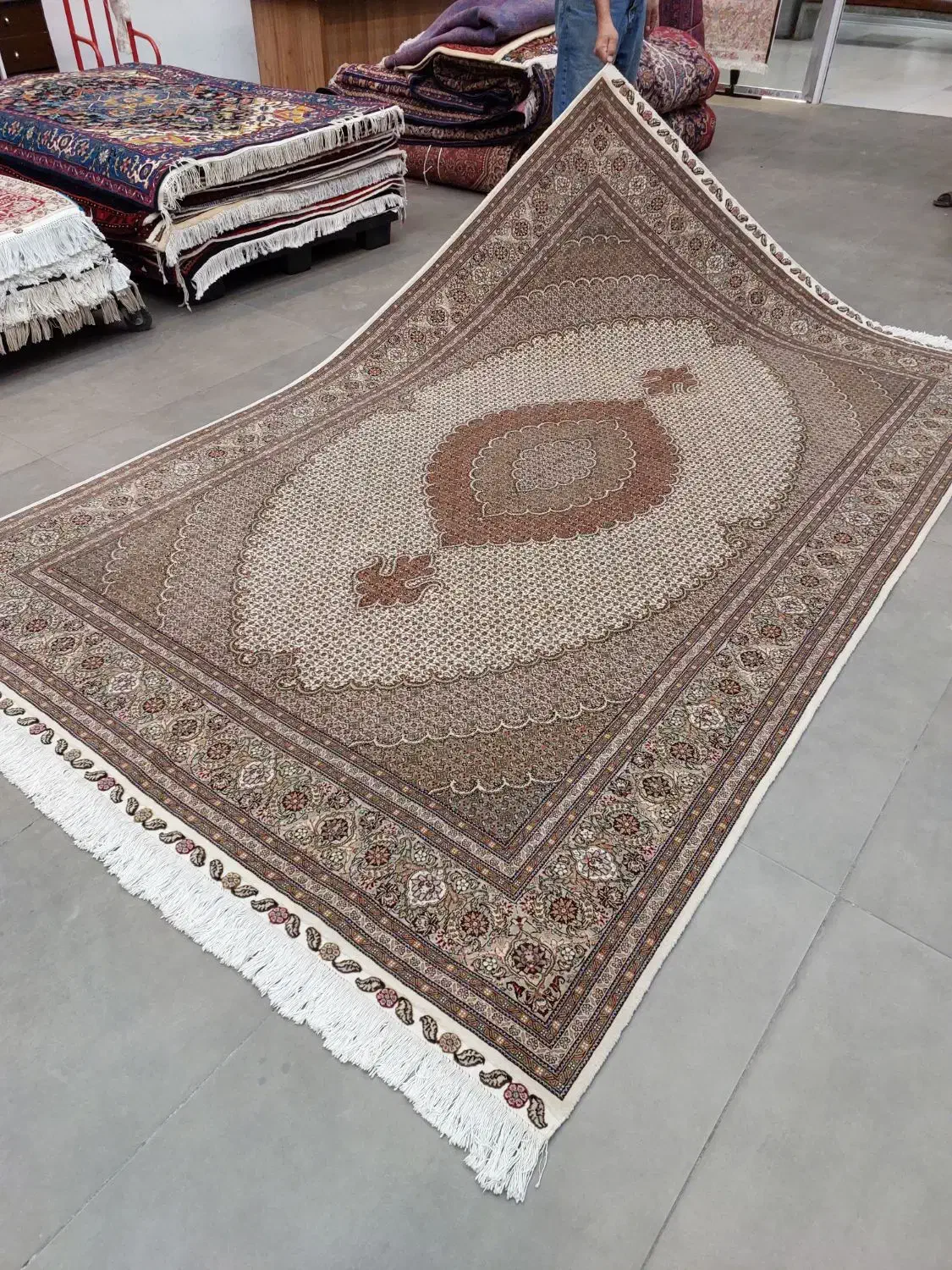 فرش دستباف (بساک)جفت ۳ متری ماهی تبریز|فرش|مشکین‌دشت, |دیوار