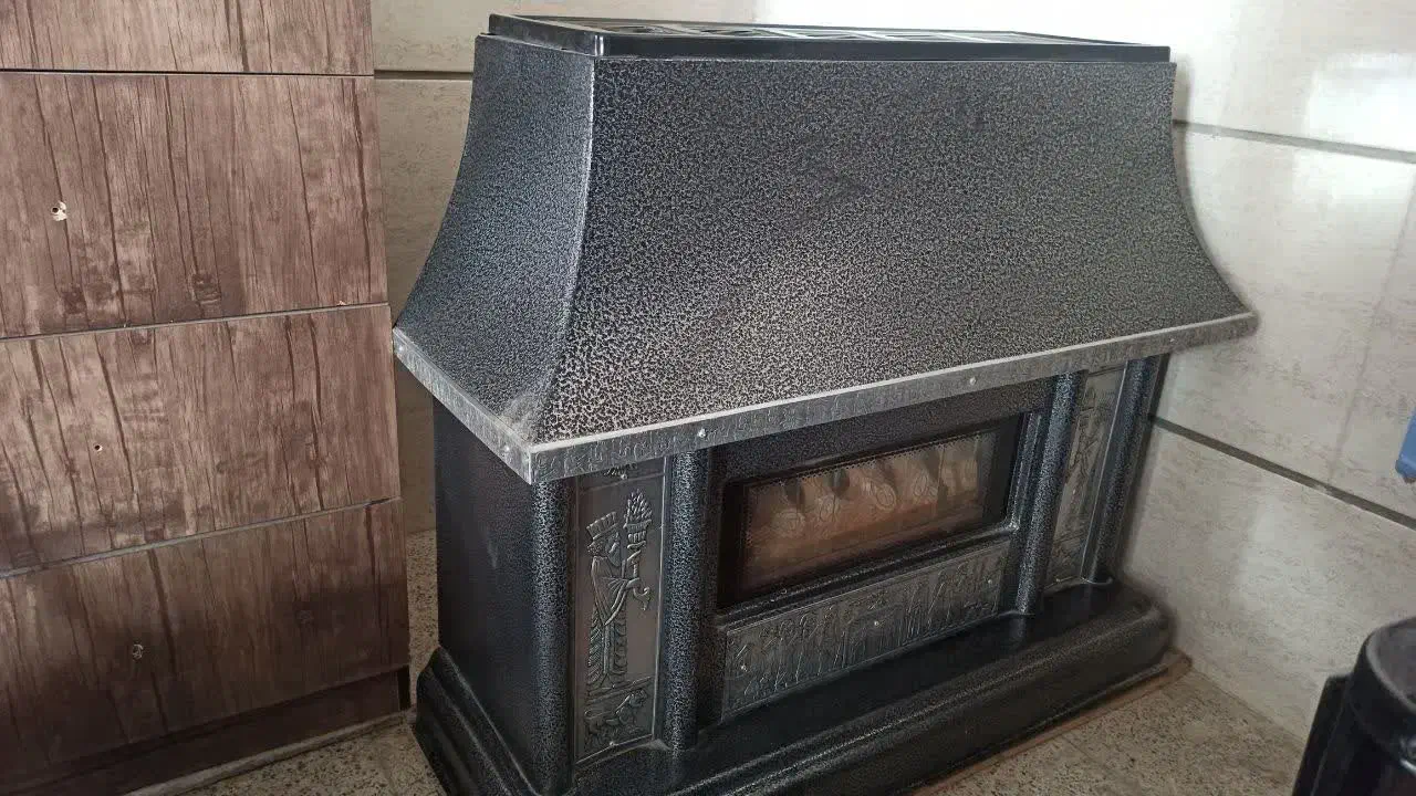 یک عدد بخاری گازی و یک عدد بخاری برقی|بخاری، هیتر، شومینه|تهران, شهرک شریعتی|دیوار