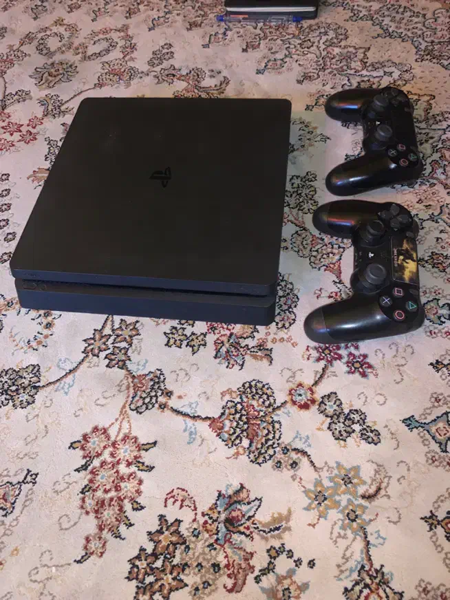 ps4 slim 1 tb  دودسته اکانتی ۱۳.۰۰|کنسول، بازی ویدئویی و آنلاین|رامسر, |دیوار