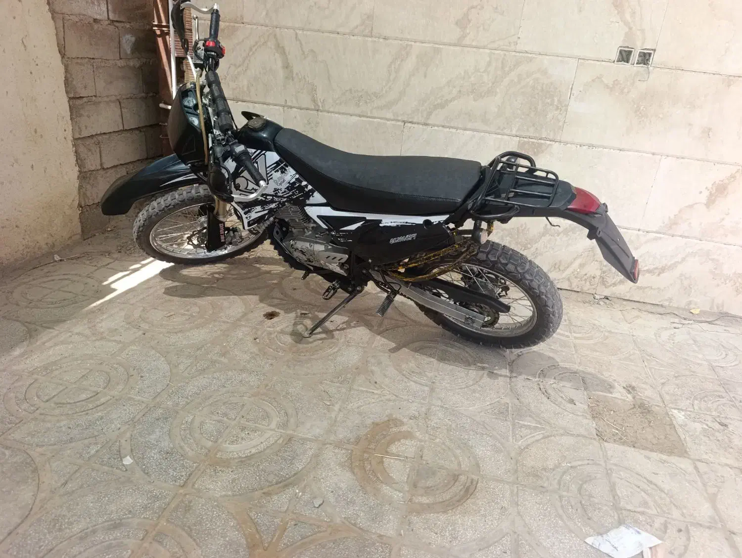 تریل روان|موتورسیکلت|بم, |دیوار