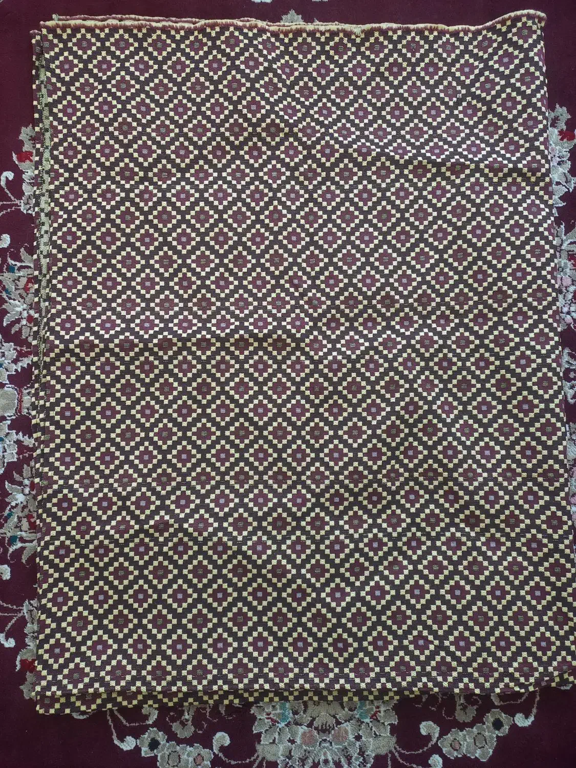 زیر سفره ای سنتی نو با طرح گلیم 1/5 متری|روفرشی|اسلام‌‌آباد غرب, |دیوار