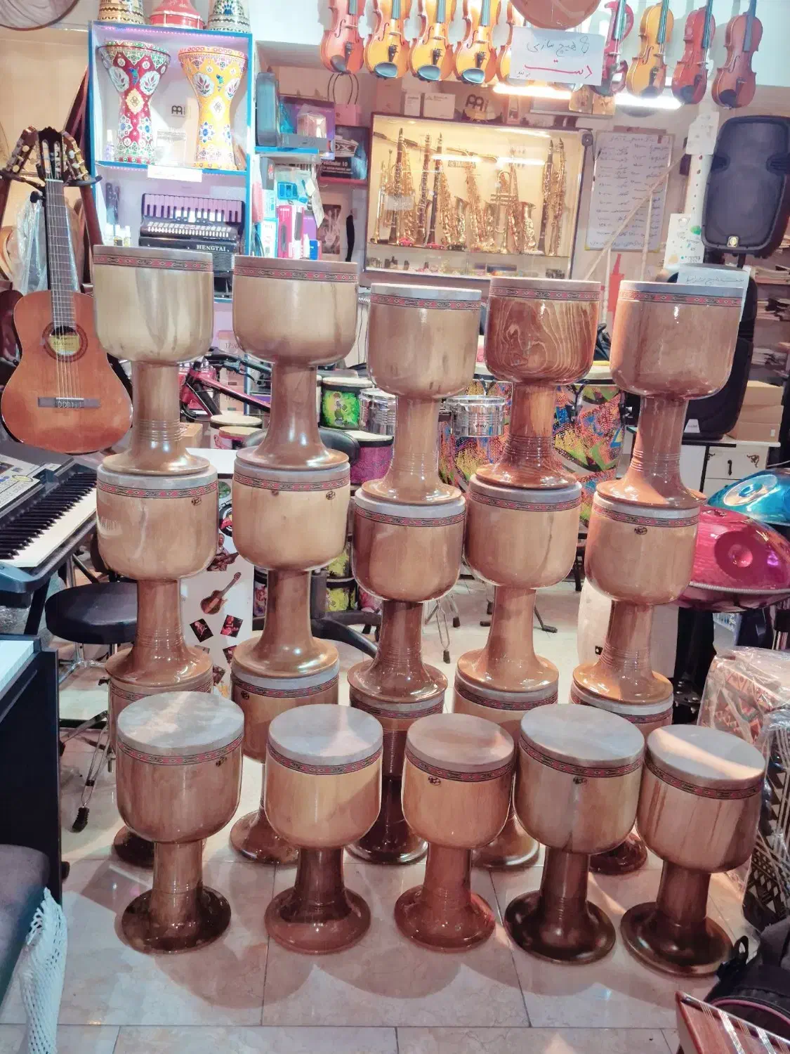 تنبکهای ویژه تمام گردو|سازهای سنتی|قائم‌شهر, |دیوار