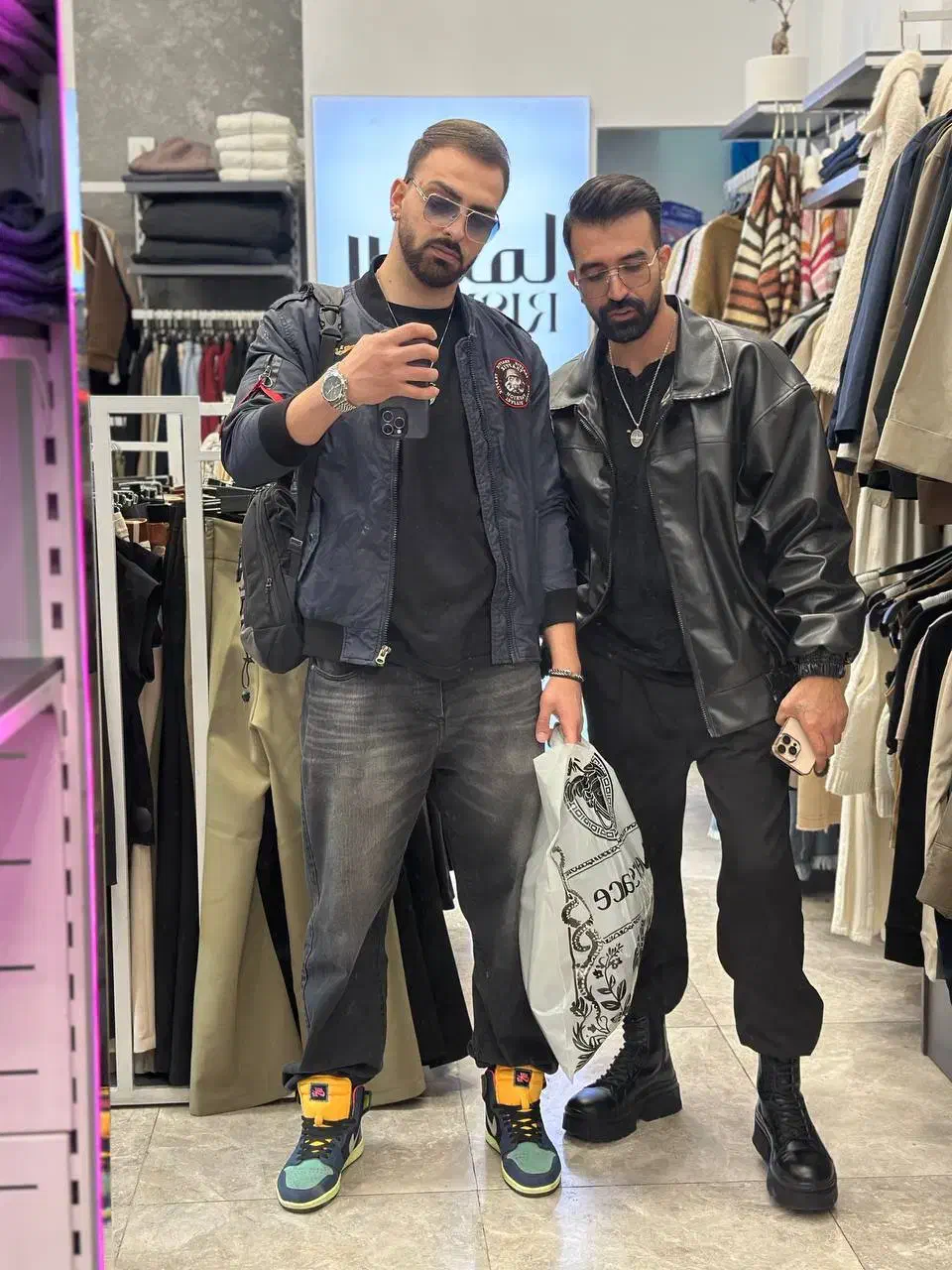 خواننده و نوازنده گیتار|خدمات پذیرایی، مراسم|تهران, باشگاه نفت|دیوار